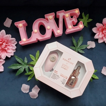 Zestaw akcesoriów - HighOnLove Objects of Desire Gift Set